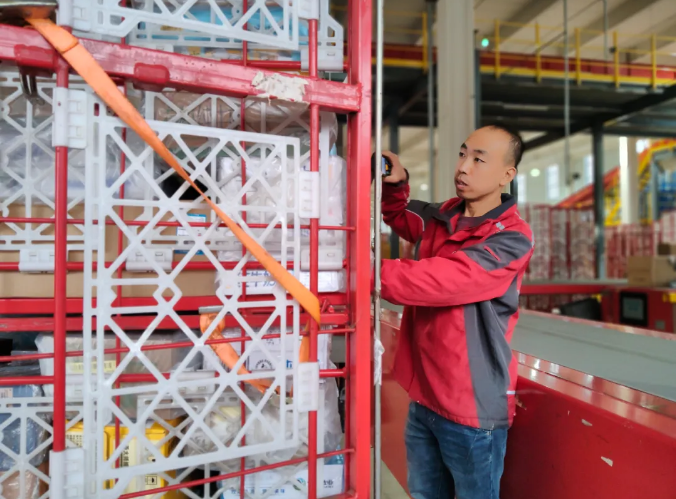 1762826097696378.png 1762826097696378.png